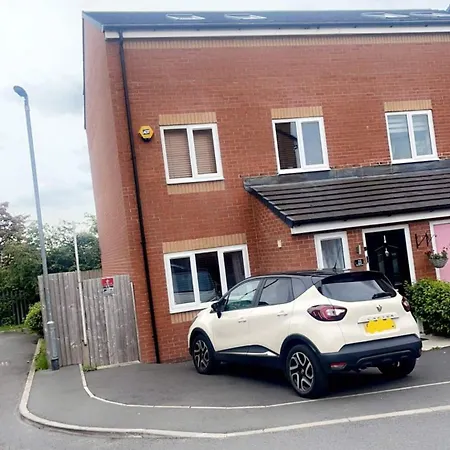 Homestay Cosy Double With Private Bathroom & Driveway Parking Bradford (West Yorkshire)